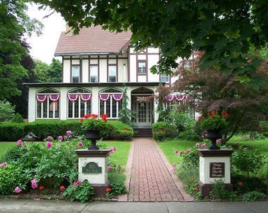 Vintage Gardens Bed and Breakfast